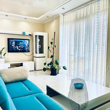 Apartments With A Coffee Machine In The City Center, Near A Park And Zlata Plaza Rivne Ngoại thất bức ảnh